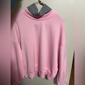 Super cute crew neck with turtle neck